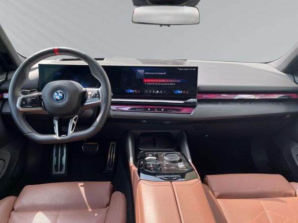 BMW i5 M60 xDrive 442 kW image number 5