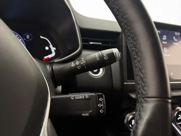 Car image 29