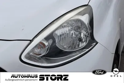 Car image 20