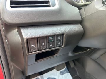 Car image 24