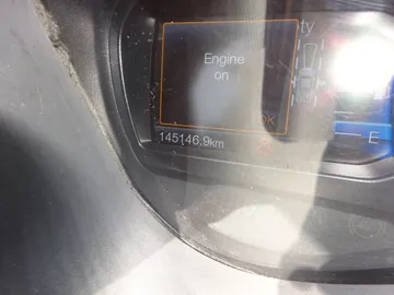 Car image 32