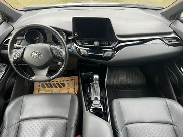 Car image 16