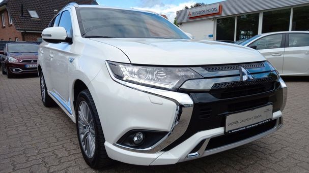 Mitsubishi Outlander Plug-In Hybrid Basis 165 kW image number 18