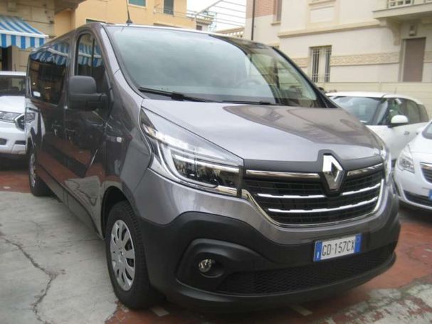 Renault Trafic 101 kW image number 2