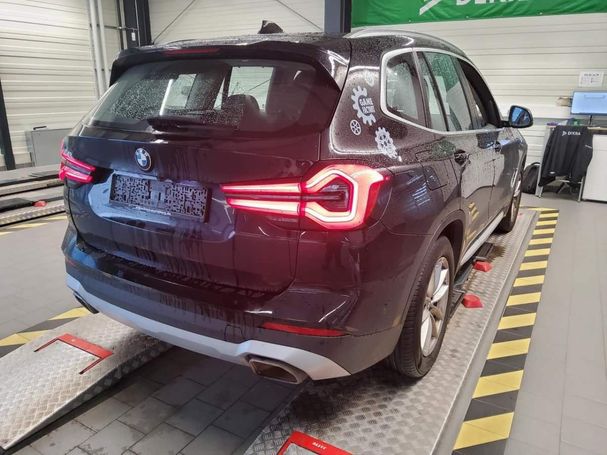 BMW X3 xDrive 180 kW image number 2