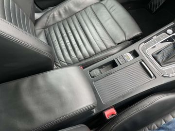 Car image 31