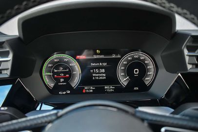 Car image 33