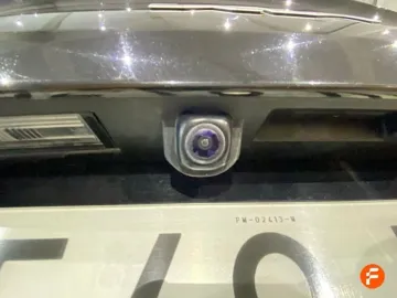 Car image 27