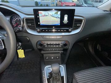 Car image 26