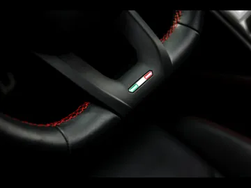 Car image 28