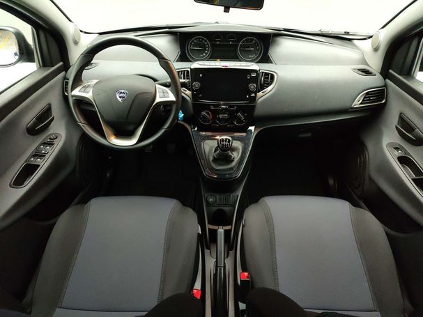 Lancia Ypsilon 51 kW image number 9