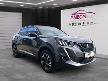 Car image 3
