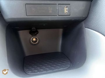 Car image 37