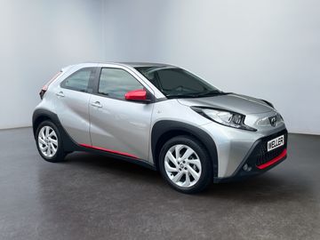 Car image 2
