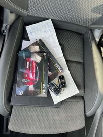 Car image 36