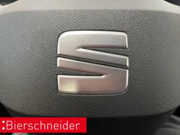 Car image 32