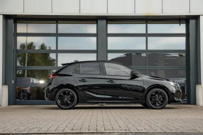 Car image 28