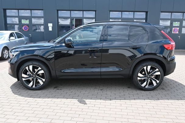 Volvo XC40 AWD B4 145 kW image number 5