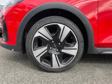 Car image 27