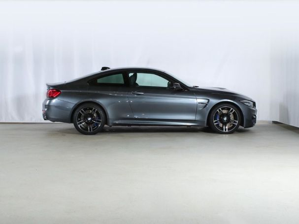 BMW M4 Coupe 330 kW image number 3