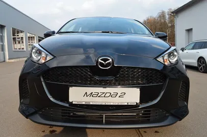 Car image 3