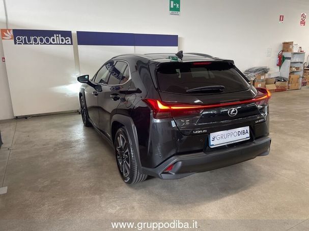 Lexus UX 250h 135 kW image number 4