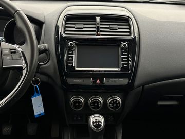 Car image 38