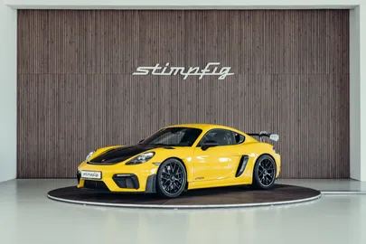 Car image 3