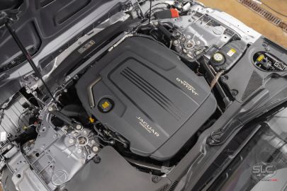 Car image 30