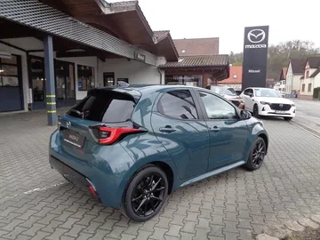 Car image 5