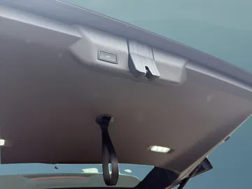 Car image 29