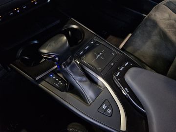 Car image 21