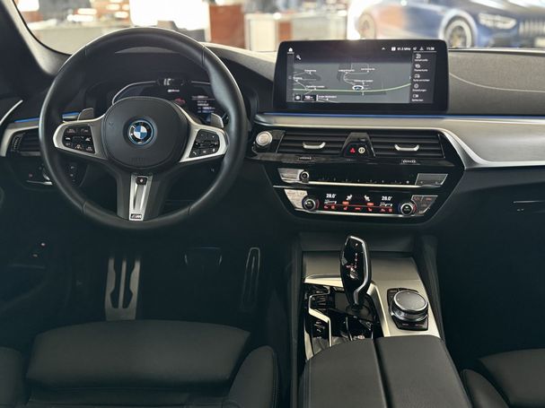 BMW 530 Touring 215 kW image number 40