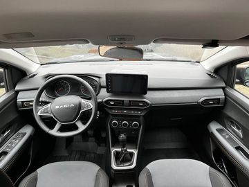 Car image 6