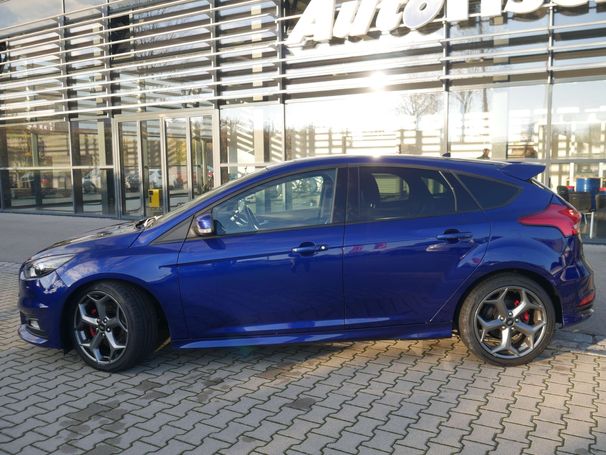 Ford Focus 2.0 EcoBoost 184 kW image number 3