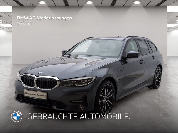 BMW 330e Touring Sport Line 215 kW image number 1