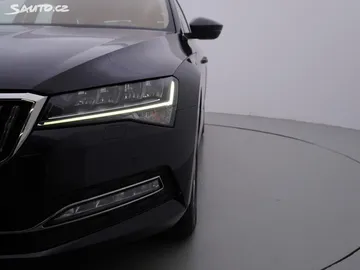Car image 35