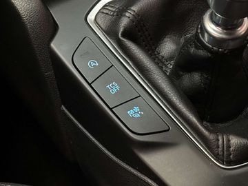 Car image 37