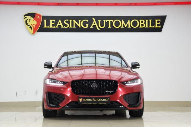 Jaguar XE AWD 221 kW image number 4