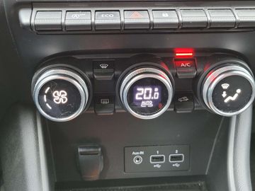 Car image 24