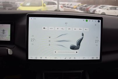 Car image 28