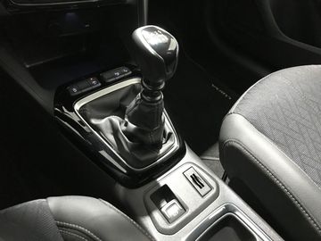 Car image 22