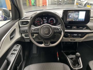 Car image 26