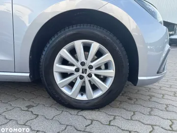 Car image 28