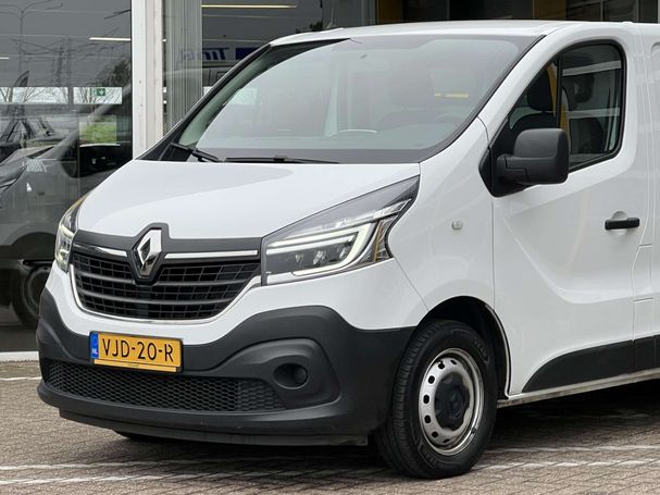 Renault Trafic dCi 120 88 kW image number 2