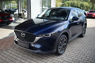 Car image 4