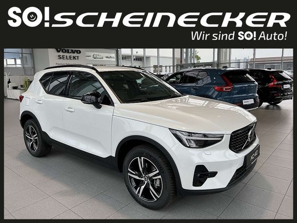 Volvo XC40 T2 Plus Dark 95 kW image number 2