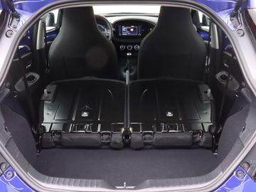 Car image 37