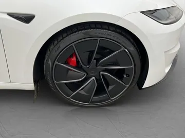 Car image 36