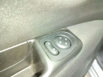 Car image 31